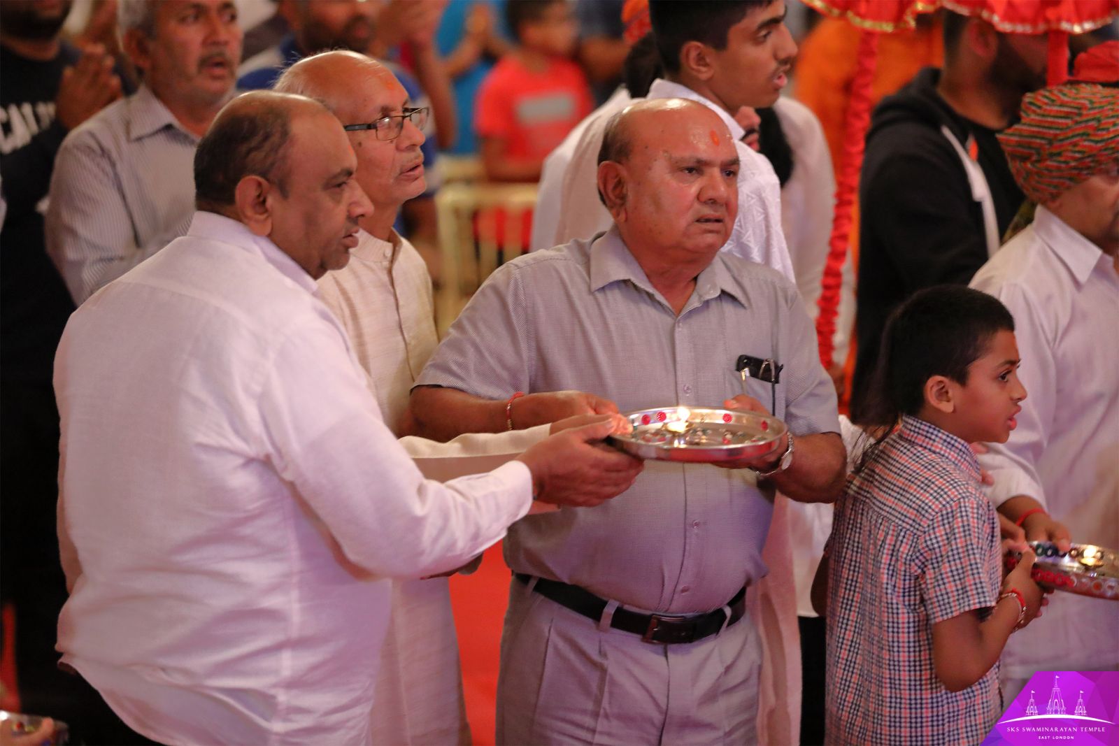©1987-2017 SKS Swaminarayan Temple East London